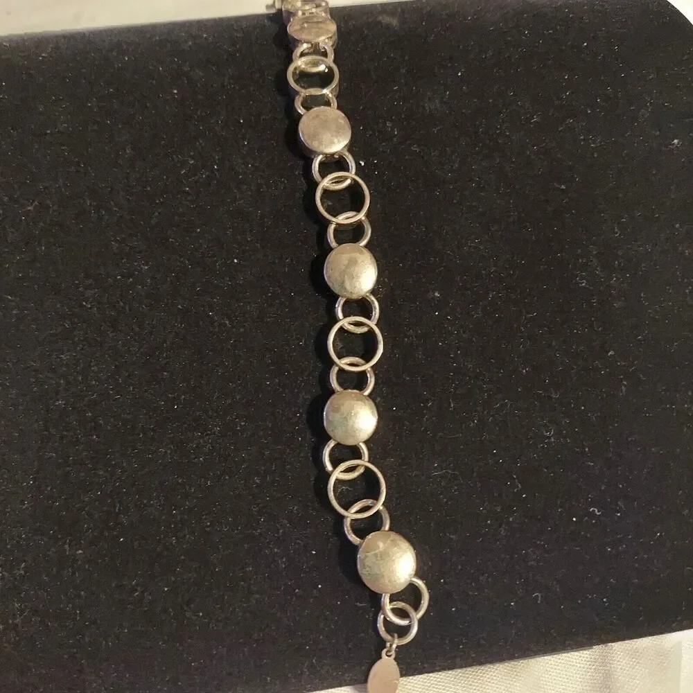 Link Bracelet Black Beads Silvertone Signed Le See Photos